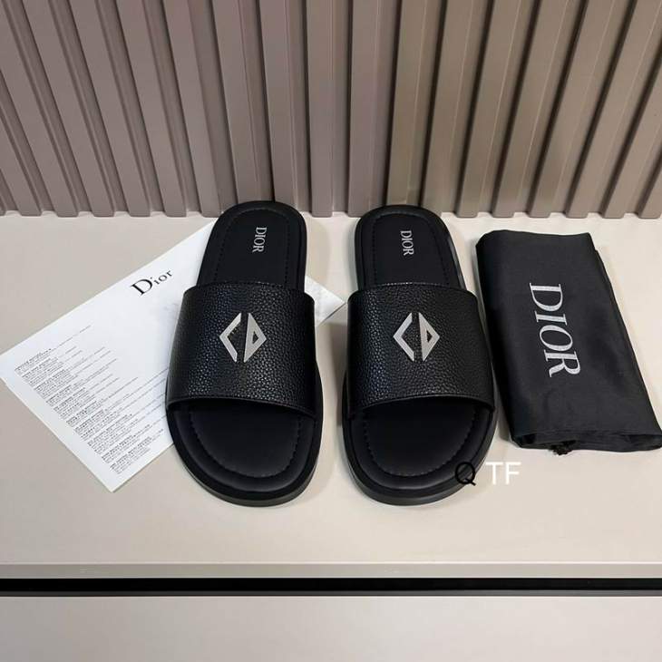 Picture of Dior Slippers _SKUDiorsz38-452CTF08042888